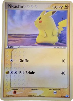 Pikachu 6/10 EX Kit dresseur (Latios)